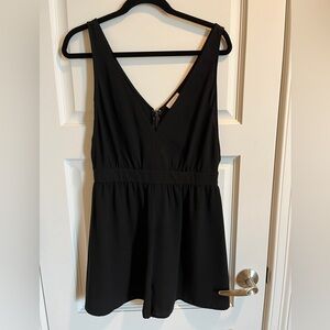 Leith size medium black romper